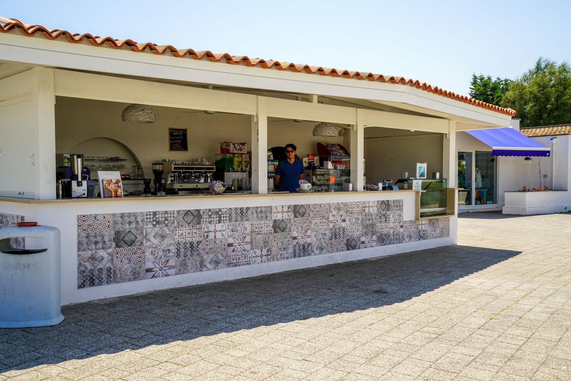 Futura Club Torre Rinalda Hotel Exterior photo